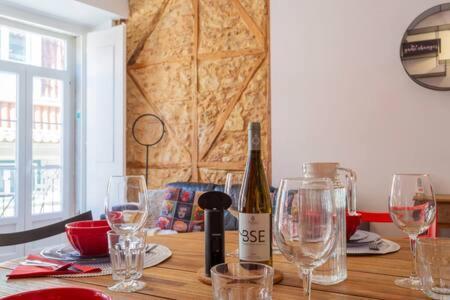 Old Town Chiado Balcony Aircon By Ld Apartments Lisabona Exterior foto