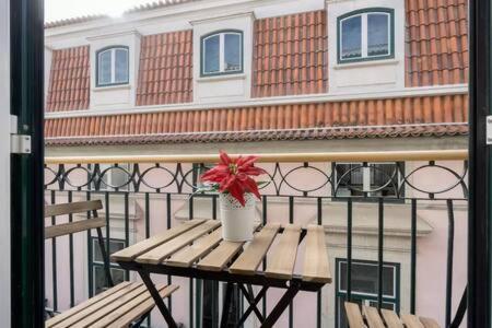 Old Town Chiado Balcony Aircon By Ld Apartments Lisabona Exterior foto