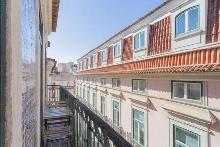 Old Town Chiado Balcony Aircon By Ld Apartments Lisabona Exterior foto