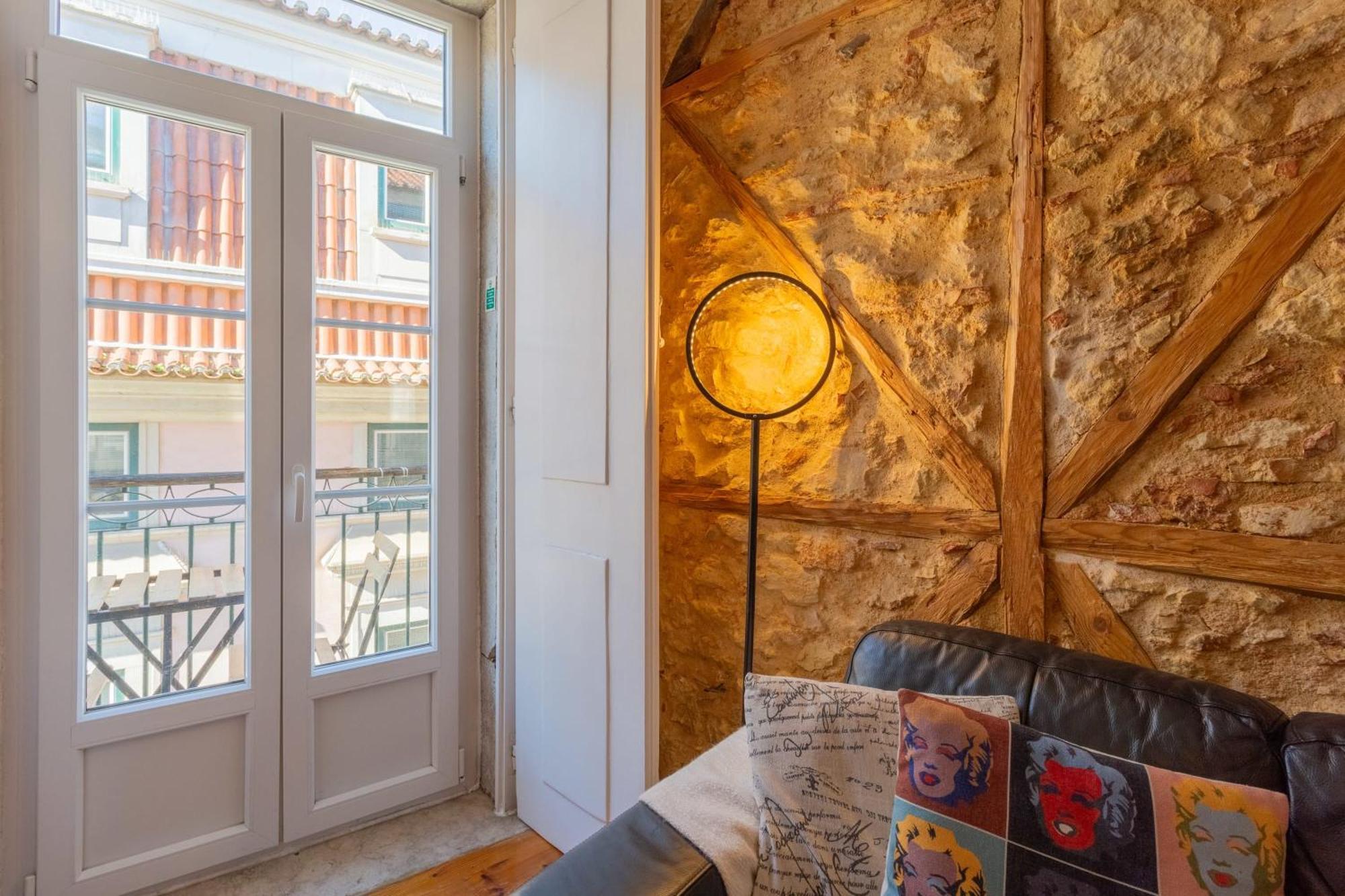 Old Town Chiado Balcony Aircon By Ld Apartments Lisabona Exterior foto